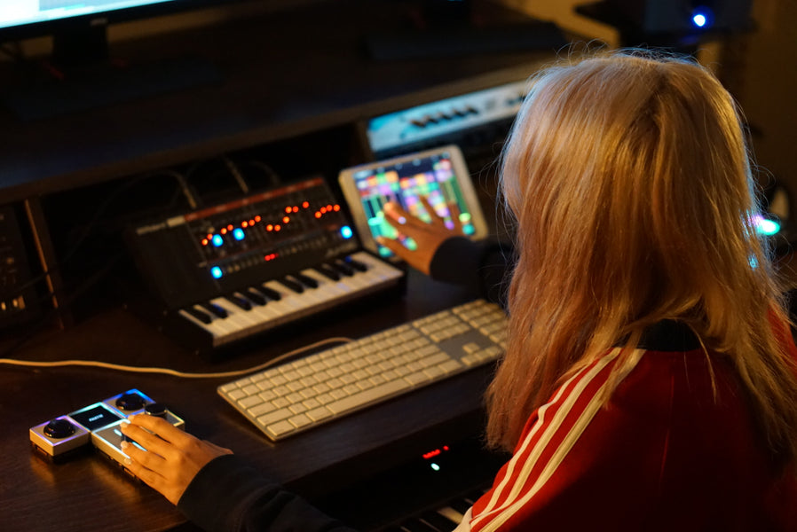 How Tangelene Bolton Writes Additional Music for Netflix's Brainchild and Nickelodeon using Palette Gear in her Music Production